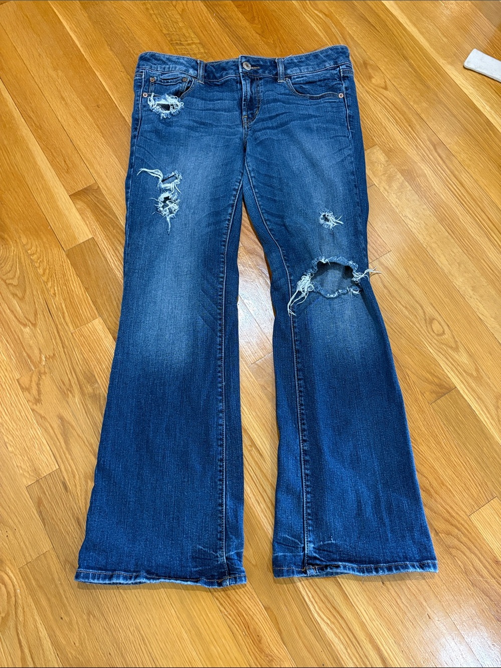 American Eagle Favorite Boyfriend Jeans Distressed Size 12 Regular